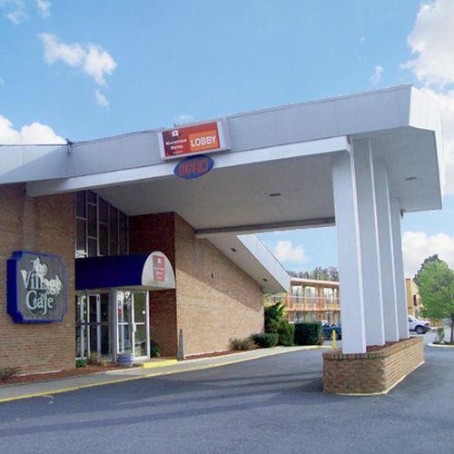 Red Roof Inn Marion, Va Экстерьер фото