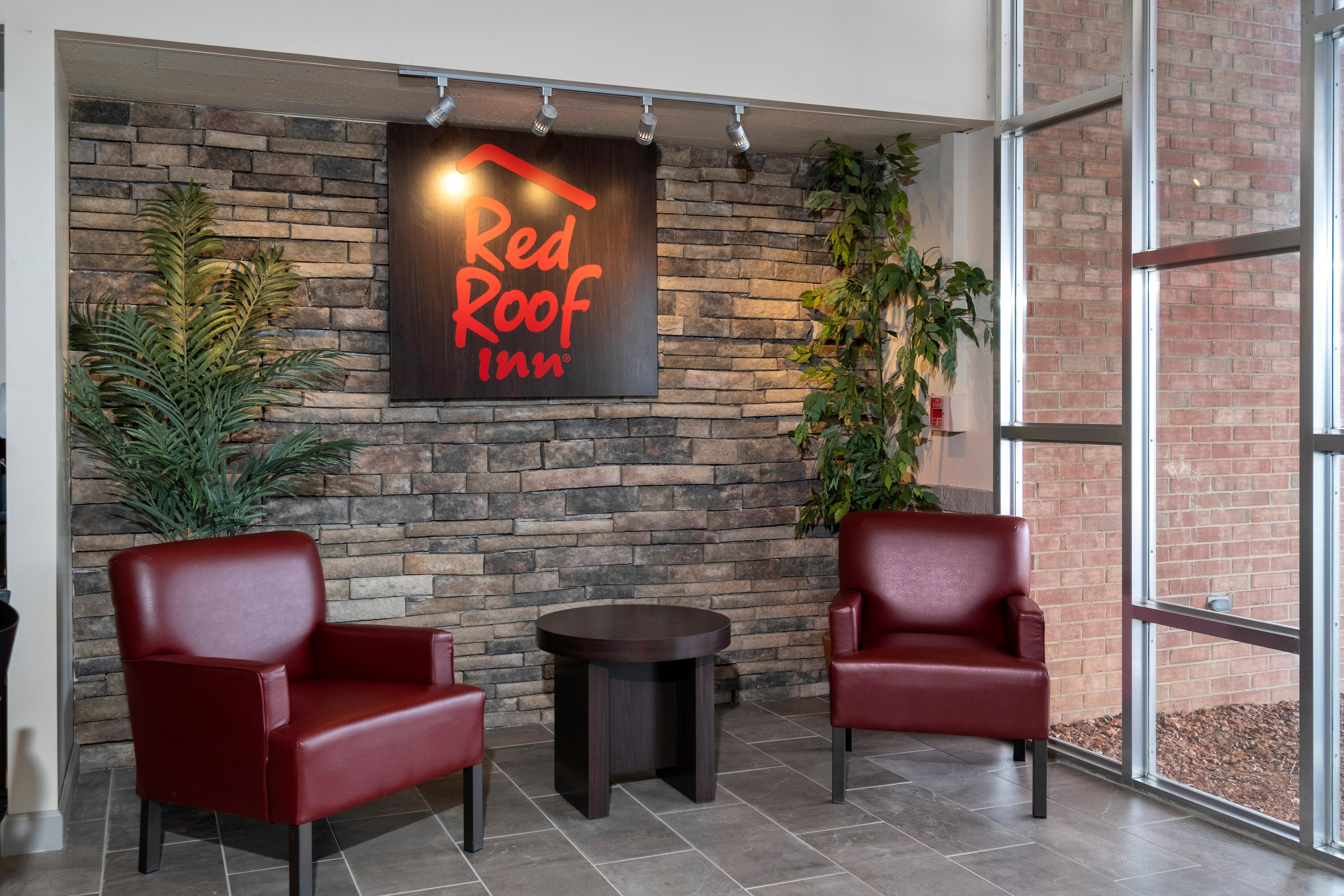 Red Roof Inn Marion, Va Экстерьер фото